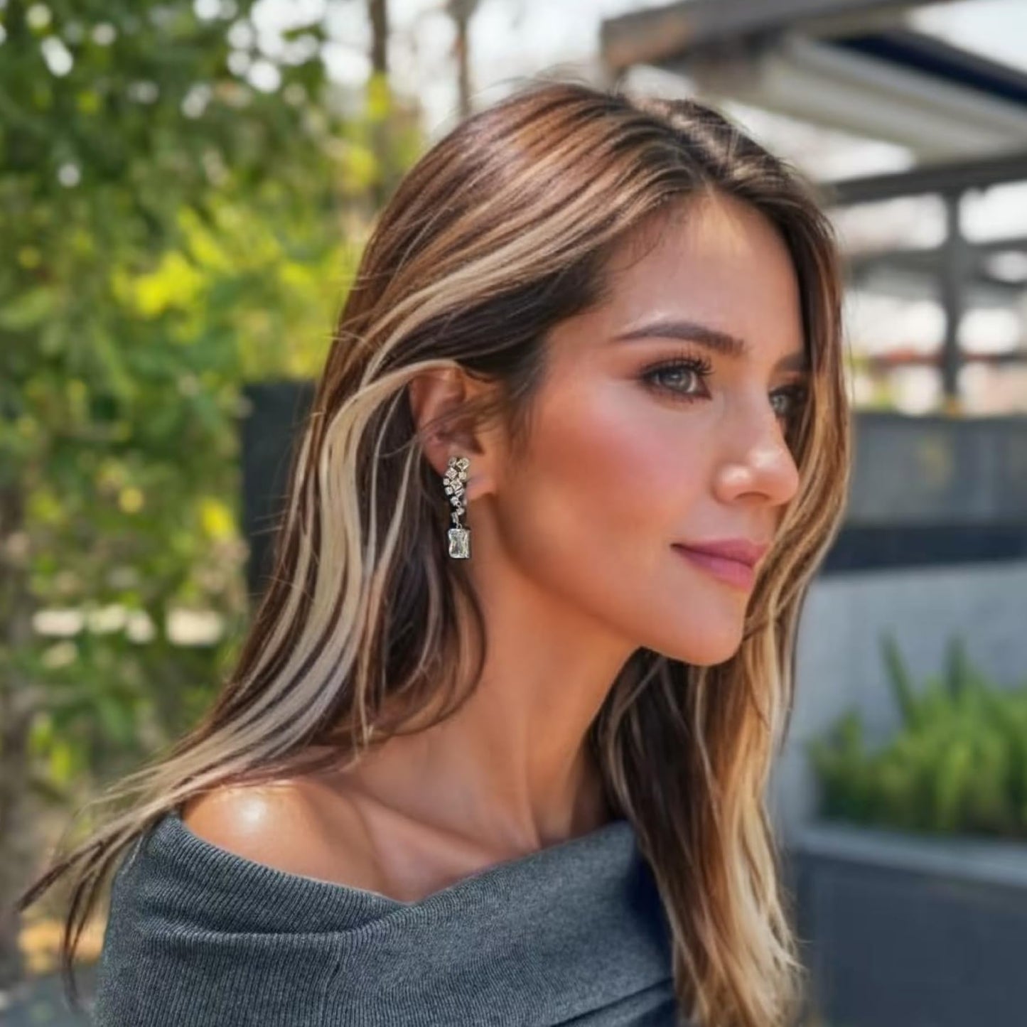 RIZILIA BLOSSOM 18K White Gold Plated Flower Earrings for Women, Lightweight Pierced CZ Floral Dangle Earrings, Trendy Jewelry Gift for Women